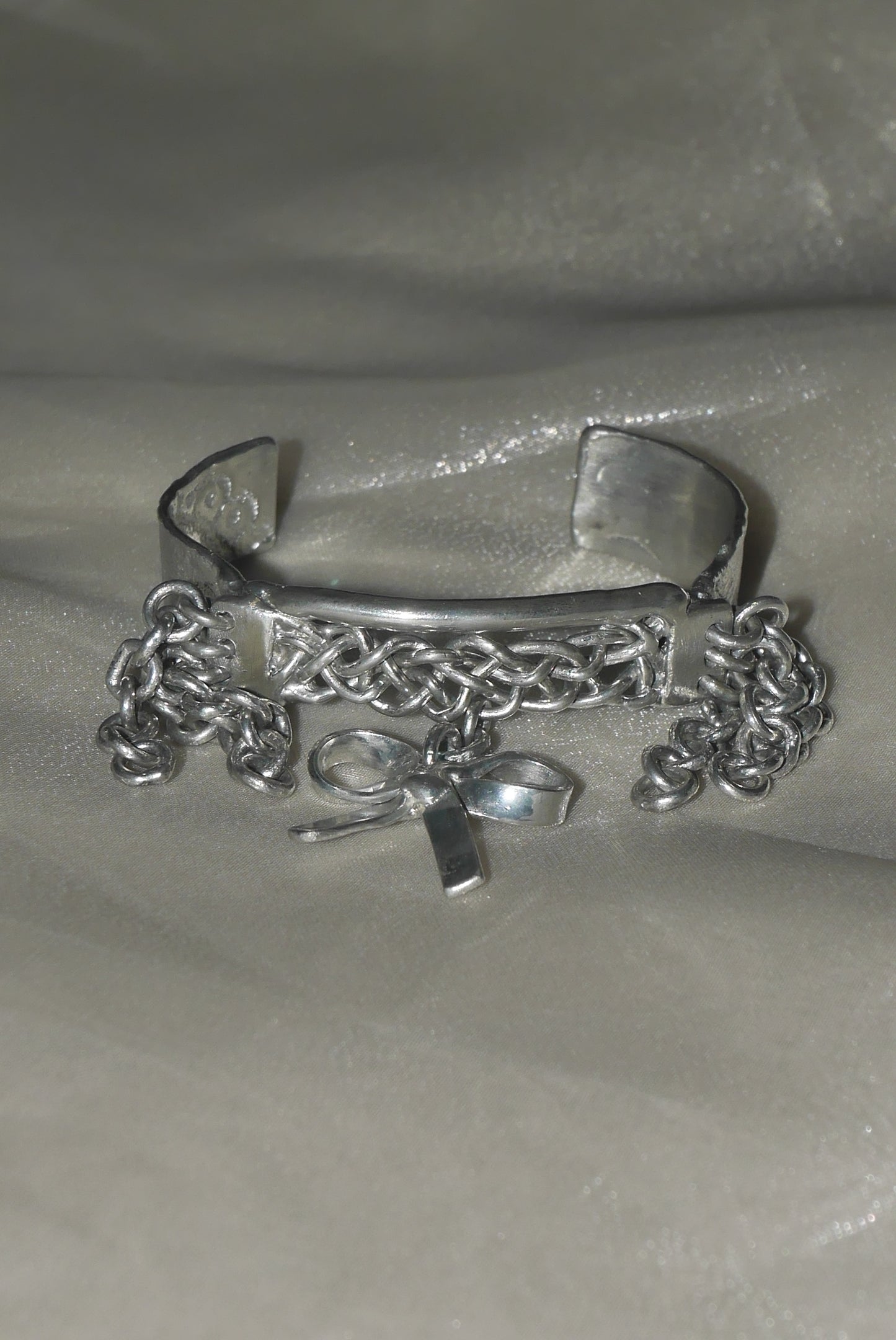 woven chain