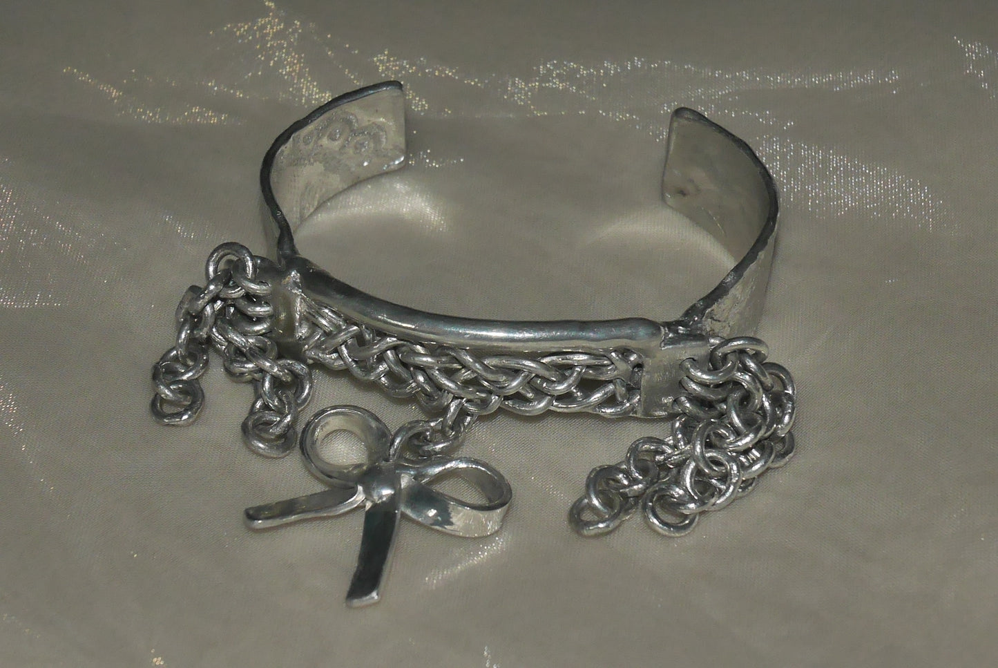 woven chain