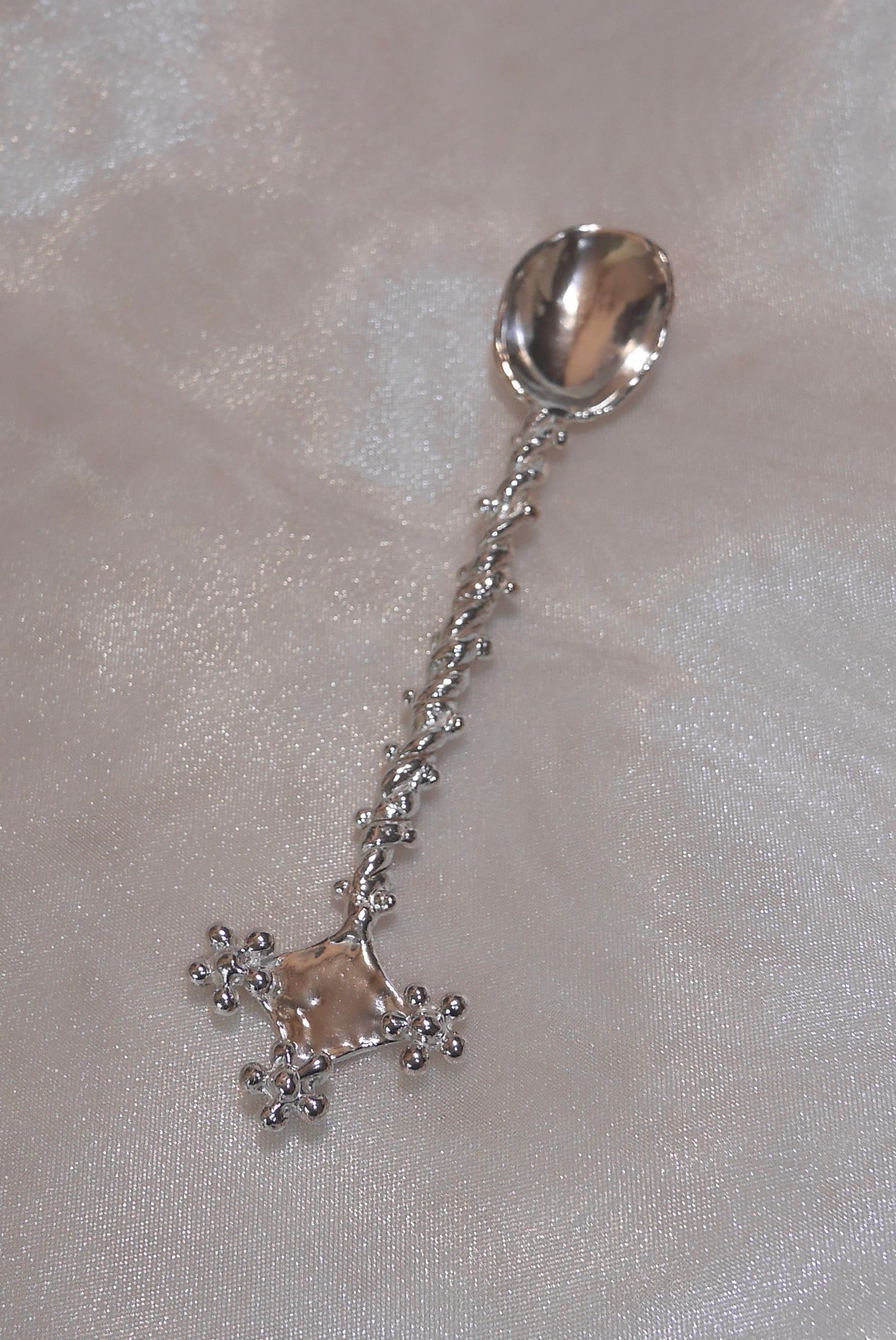 Orchid drop teaspoon