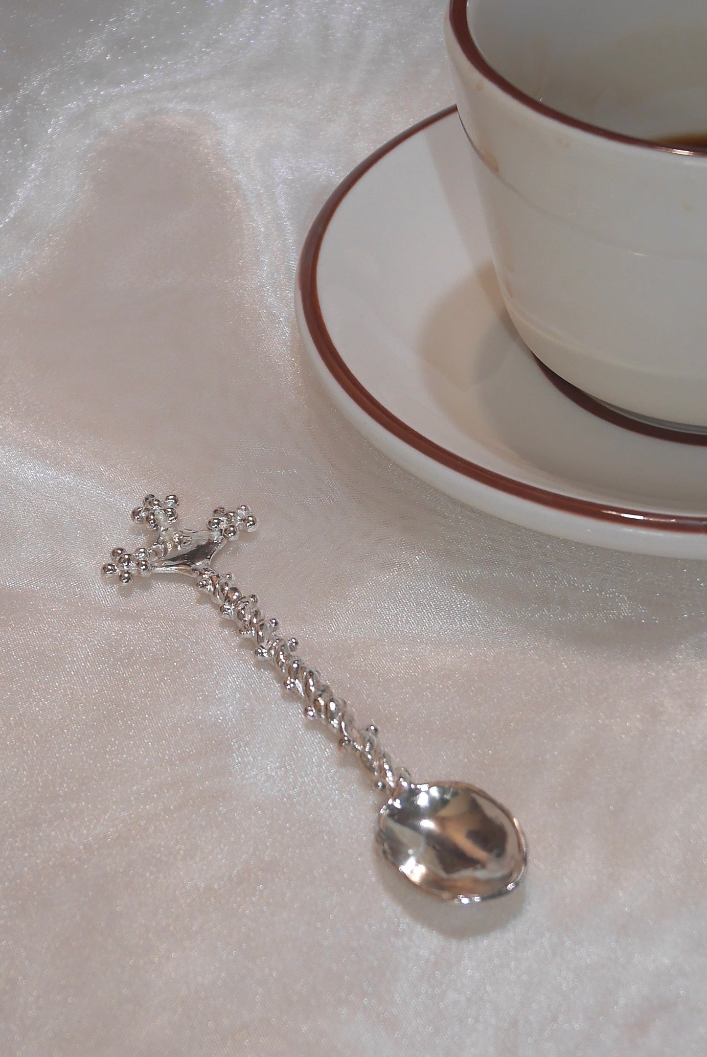 Orchid drop teaspoon